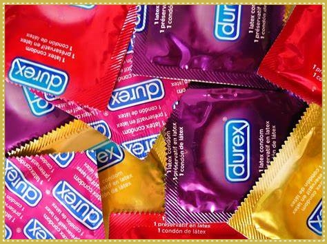 Nên sử dụng bao cao su để bảo vệ thai nhi